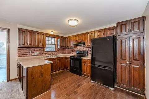 29 Emery Rd, Townsend, MA 01469 photo 3