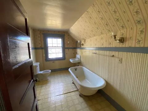 17 Wright St, Easthampton, MA 01027 photo 25