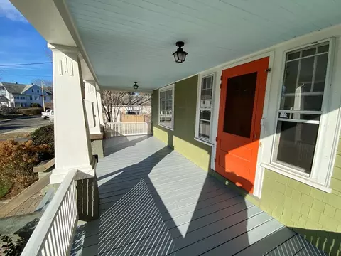 17 Wright St, Easthampton, MA 01027 photo 5