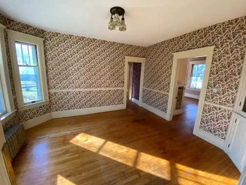 17 Wright St, Easthampton, MA 01027 photo 11