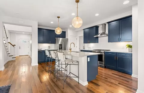 12 Goodwin Dr #42, Woburn, MA 01801