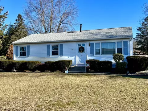 170 Mallard Cir, Agawam, MA 01001