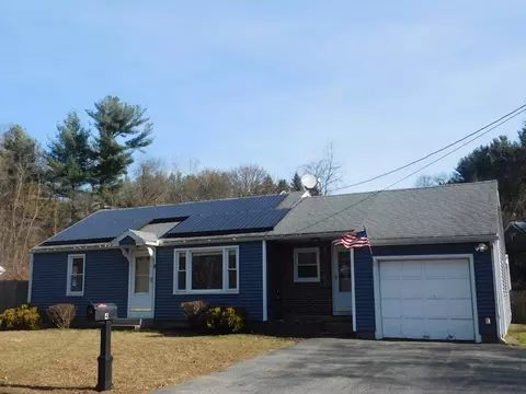 4 Riverlin Pkwy, Millbury, MA 01527