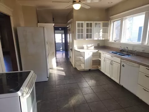 18 Brunswick, Springfield, MA 01108 photo 6