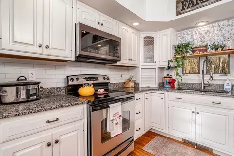 35 S Main St, Ashburnham, MA 01430 photo 8
