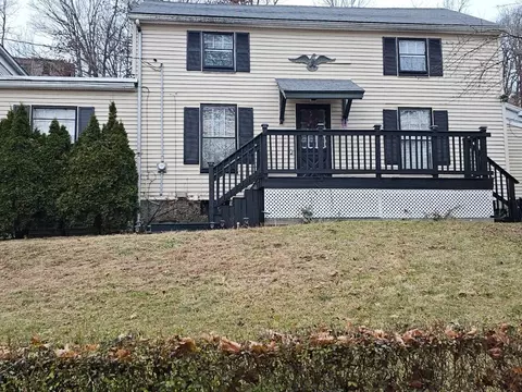 27 Norcross Ter, Fitchburg, MA 01420