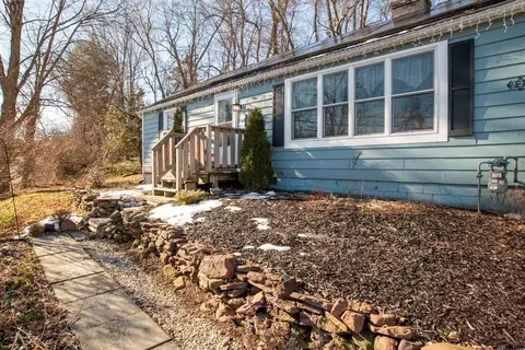 228 Pleasant St, East Longmeadow, MA 01028