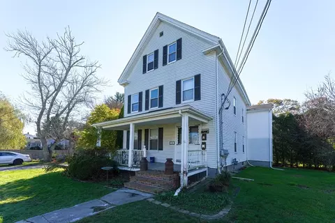 134 Briggs St, Taunton, MA 02780