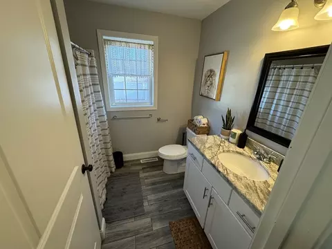 25 Laurence, Springfield, MA 01104 photo 15