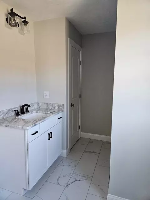 4 Central Turnpike, Sutton, MA 01590 photo 33
