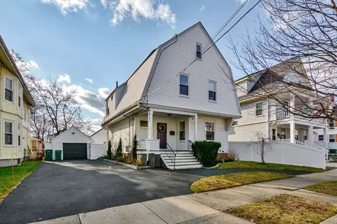 56 Graves Ave, Lynn, MA 01902