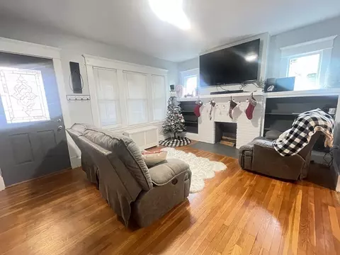 32-34 Rittenhouse Ter, Springfield, MA 01108 photo 5