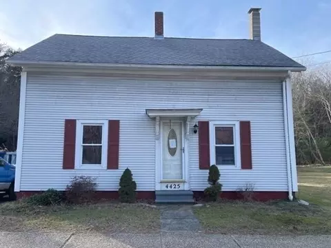 4425 High St, Palmer, MA 01069