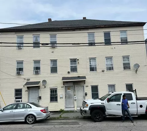 125-129 Salem, Lowell, MA 01854