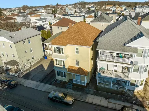 132 Horton St, Fall River, MA 02723 photo 2