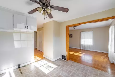 110 Haven Ave, Chicopee, MA 01013 photo 14