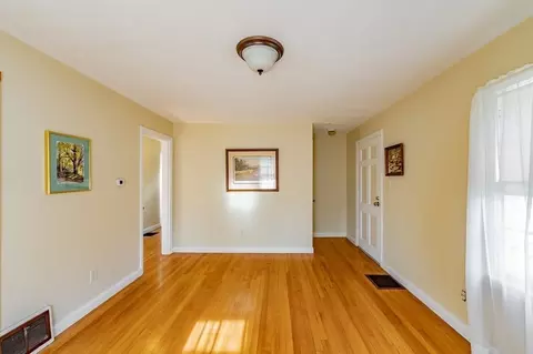 110 Haven Ave, Chicopee, MA 01013 photo 6