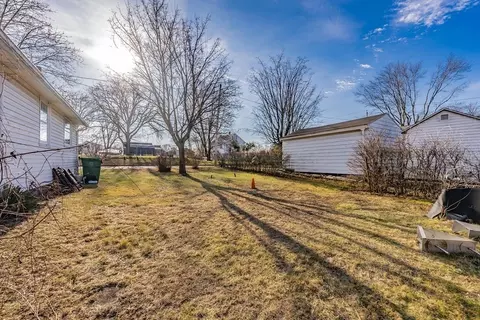 110 Haven Ave, Chicopee, MA 01013 photo 35