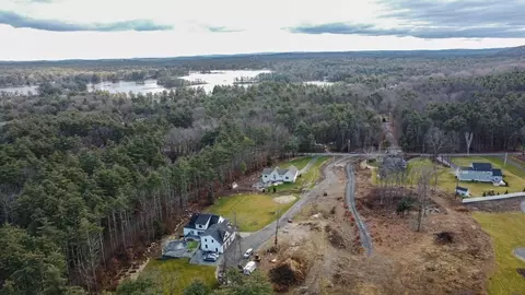 1 Valley Rd, Lunenburg, MA 01462