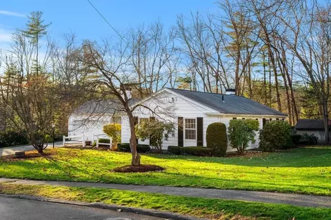 19 Regent Dr, Danvers, MA 01923 photo 4