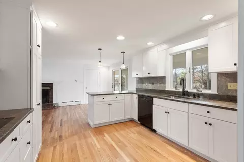 19 Regent Dr, Danvers, MA 01923 photo 8