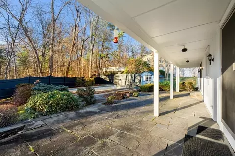 19 Regent Dr, Danvers, MA 01923 photo 3