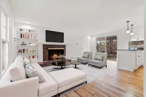 19 Regent Dr, Danvers, MA 01923 photo 5