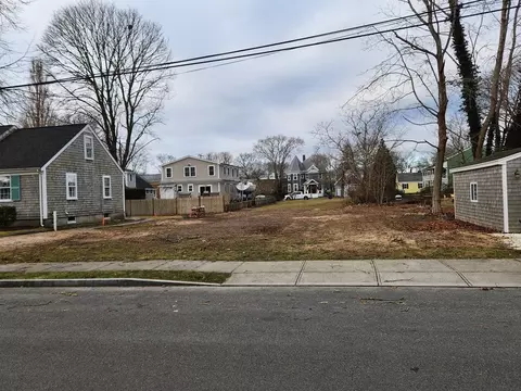 15 Mechanic, Mattapoisett, MA 02739