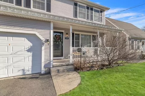 29 Bruce St, Springfield, MA 01119 photo 4
