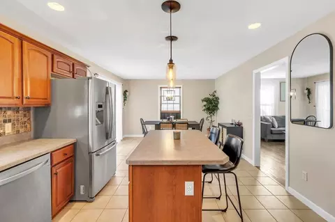 29 Bruce St, Springfield, MA 01119 photo 10