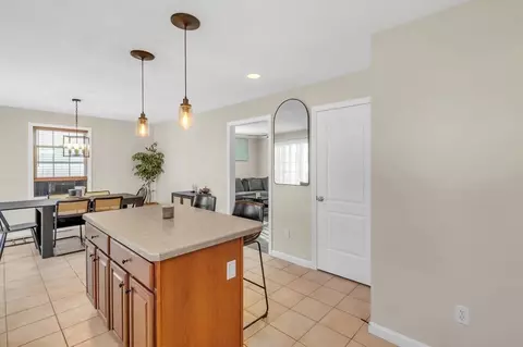29 Bruce St, Springfield, MA 01119 photo 13
