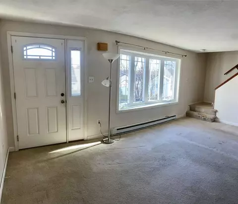 28 Orono St, Worcester, MA 01606 photo 5