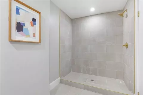 411 E 3rd St #1, Boston, MA 02127 photo 17