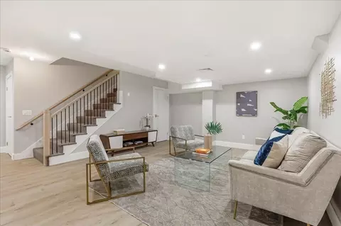 411 E 3rd St #1, Boston, MA 02127 photo 13