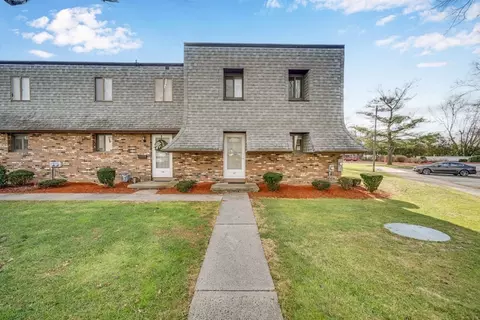 127 Beekman Dr #127, Agawam, MA 01001