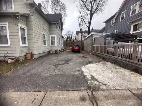 55 Birch St, Worcester, MA 01603 photo 3