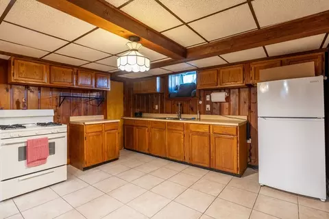 47 Manton St, Fall River, MA 02724 photo 29