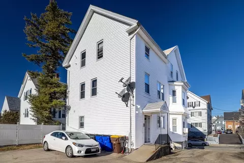 47 Manton St, Fall River, MA 02724 photo 5