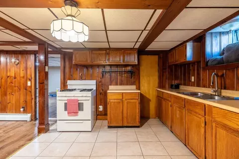 47 Manton St, Fall River, MA 02724 photo 30