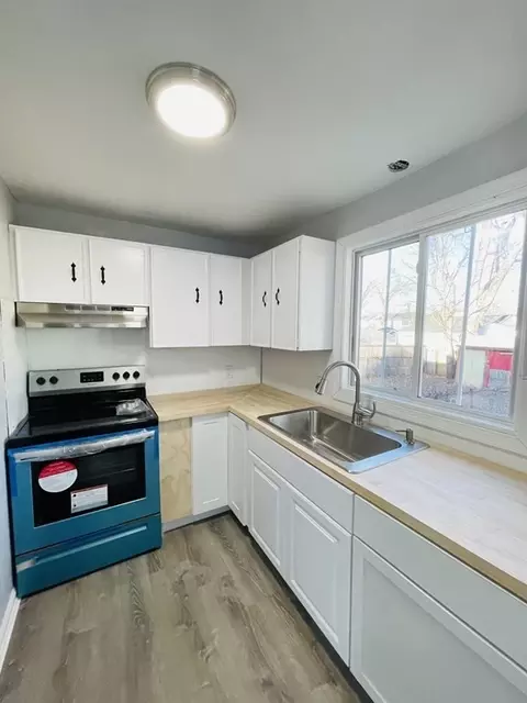 105-107 Parallel St, Springfield, MA 01104 photo 6