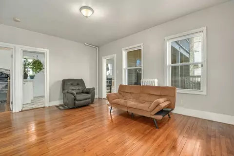 12 Blanche St, Worcester, MA 01604 photo 3