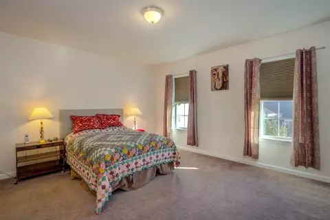 80 Eagle Brook Blvd, Wrentham, MA 02093 photo 8