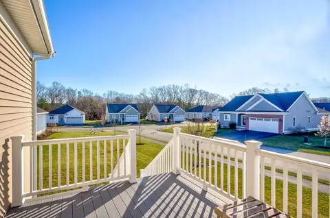 80 Eagle Brook Blvd, Wrentham, MA 02093 photo 5