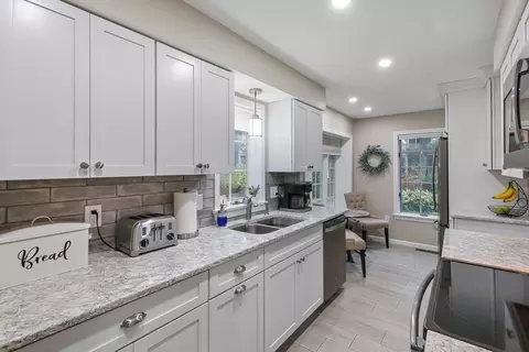 406 Browning Ln #406, Worcester, MA 01609 photo 4