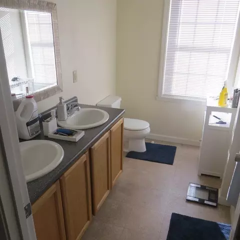 5 Orchard St, Easthampton, MA 01027 photo 6