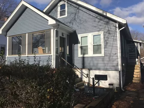 138 Sherman St, Quincy, MA 02170