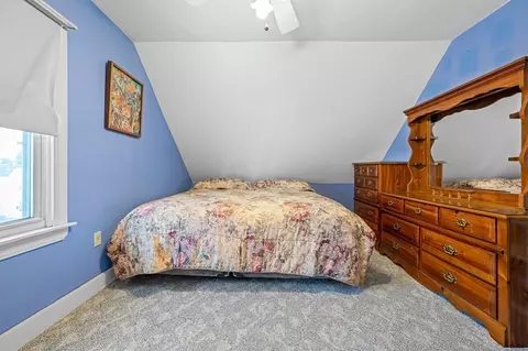 27 Orient St, Worcester, MA 01604 photo 15