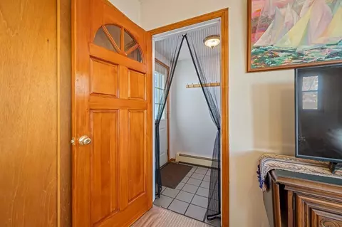 27 Orient St, Worcester, MA 01604 photo 11