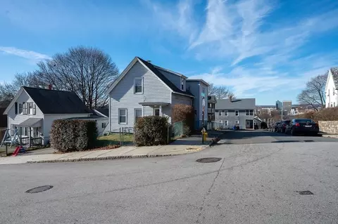 27 Orient St, Worcester, MA 01604 photo 28