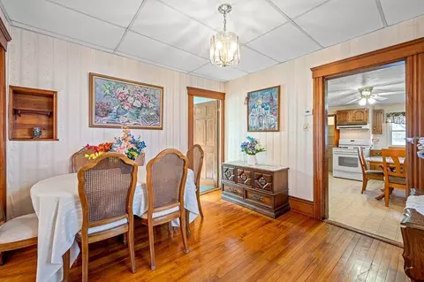 27 Orient St, Worcester, MA 01604 photo 4